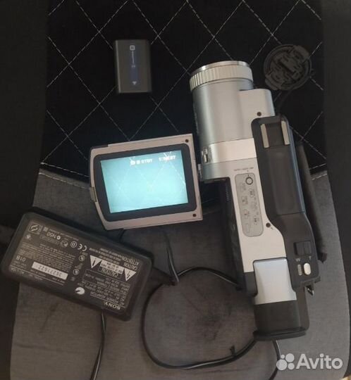 Цифровая видеокамера sony DCR-TRV 828 E