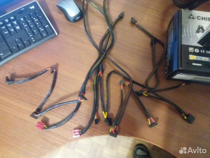 Модульные блоки питания Chieftec 750ват