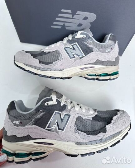 Кроссовки New balance 2002r