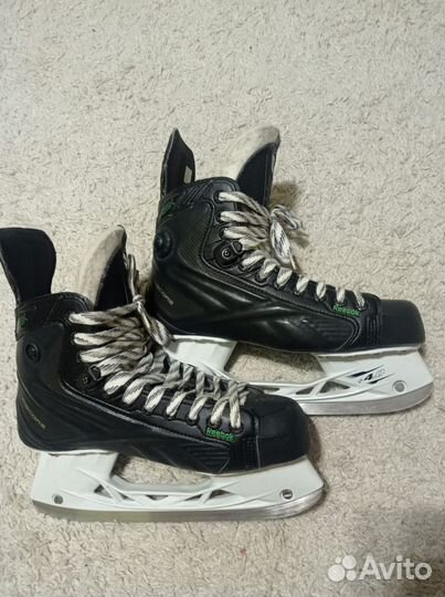 Коньки хоккейные