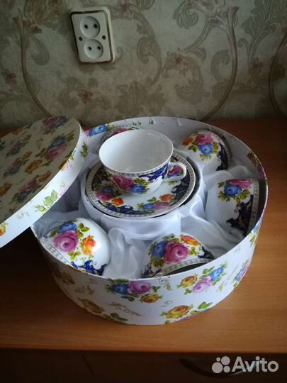 Сервиз чайный фарфор