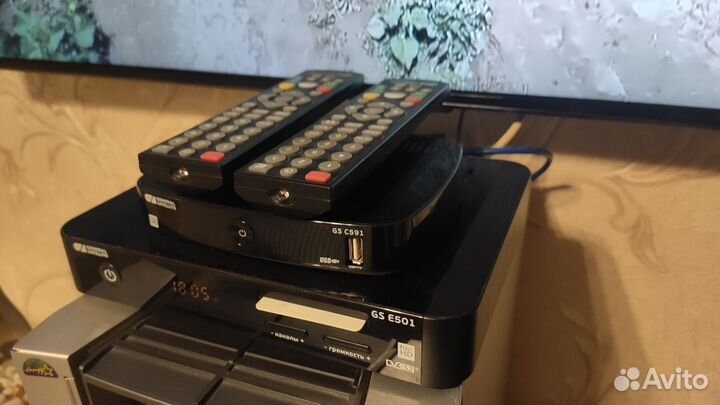 Комплект триколор на 2 тв