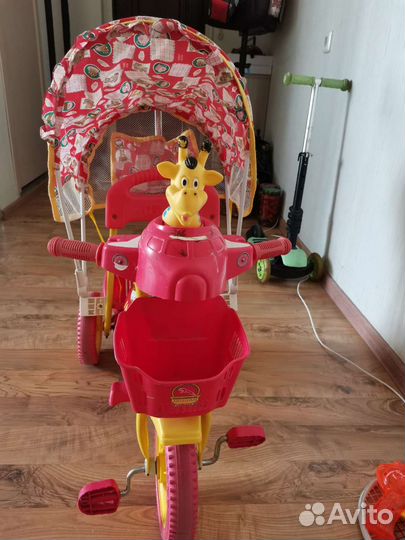 Детский трехколесный велосипед