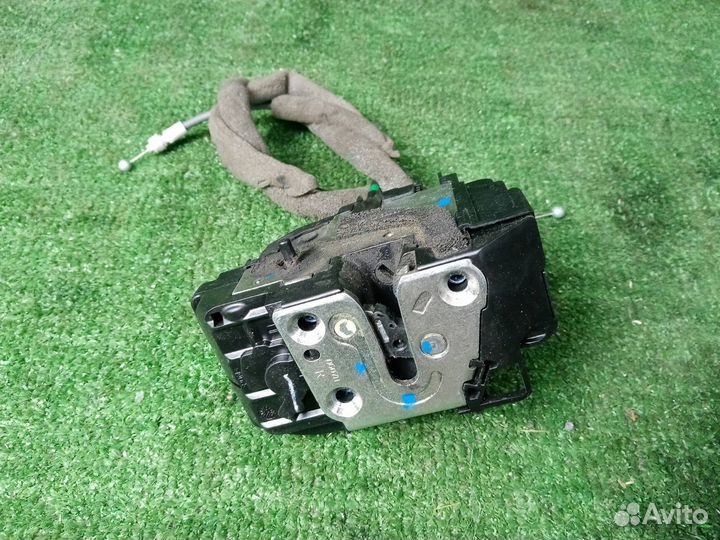 Замок боковой двери задний правый Nissan Qashqai