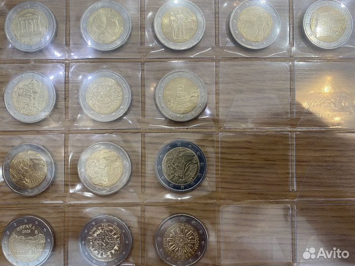 Продам монеты 2 евро