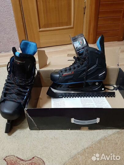Коньки хоккейные 42 размер