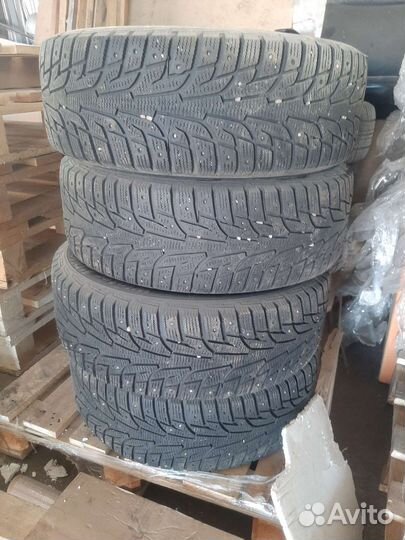 Hankook Winter I'Pike 205/55 R16