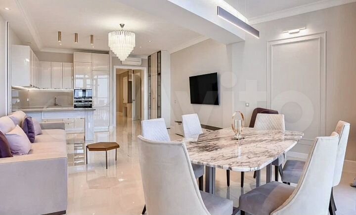 3-к. квартира, 80 м², 15/21 эт.