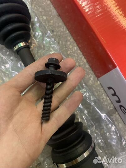 Полуось передняя левая Ford Focus 2