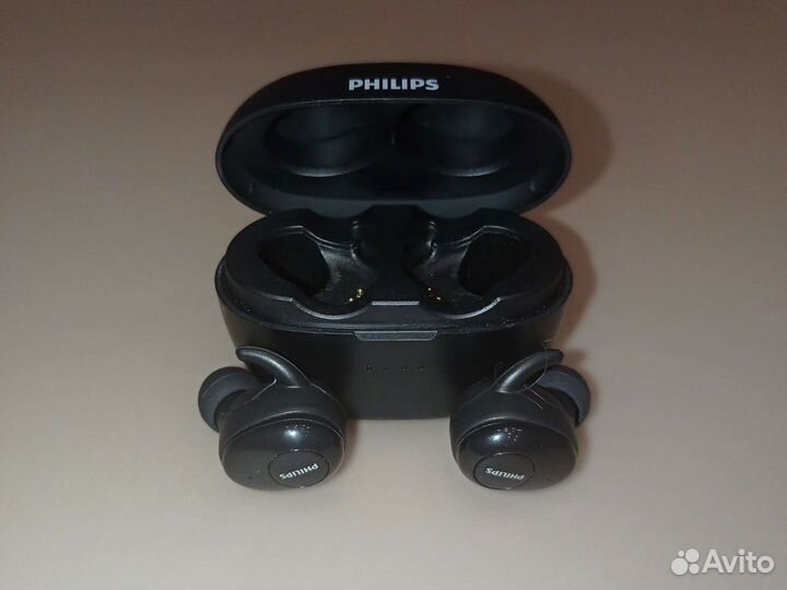 Беспроводные наушники Philips