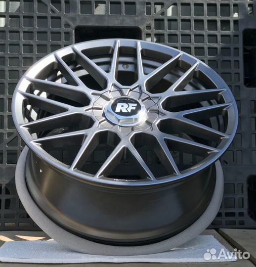 Литые диски Rotiform Wheels 19 5x114.3 Lexus IS GS