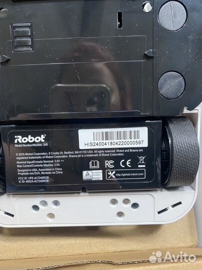 Робот-полотер iRobot Braava Jet 240 моющий