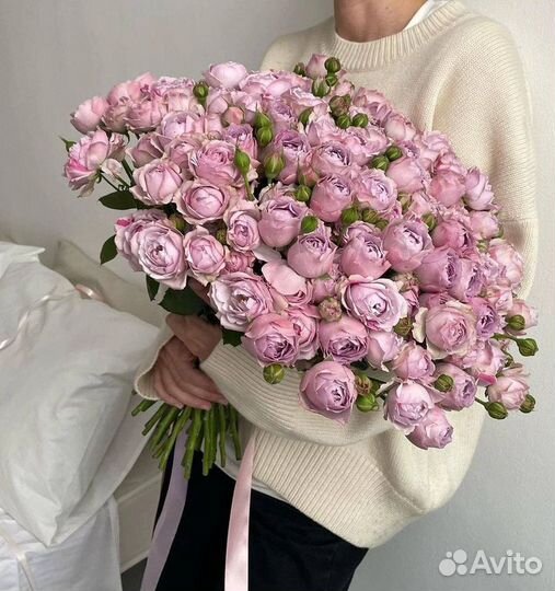 Пионовидная роза