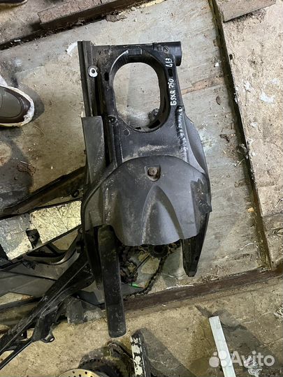 Suzuki gsxr 600 l1 маятник