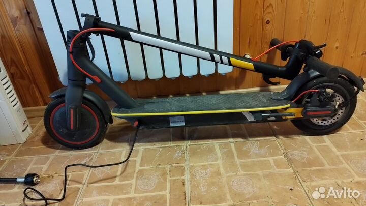 Самокат Xiaomi mijia m365 pro