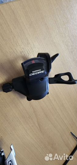 Передний переключатель shimano deore 3s с манеткой