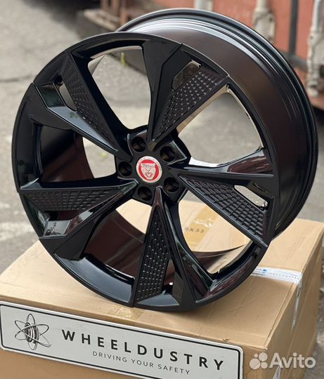 Кованые диски R21 Jaguar F-Pace SVR