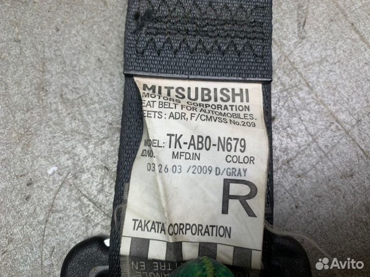 Ремень безопасности задний правый Mitsubishi