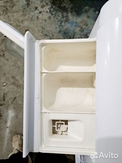 Сма indesit iwub4085 4kg узкая 33см. Доставка