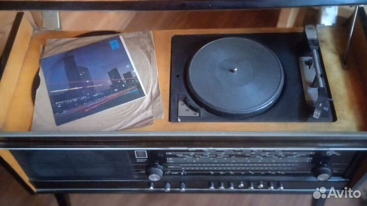 Ламповая радиола Урал-111