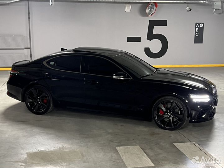 Genesis G70 2.0 AT, 2022, 8 700 км
