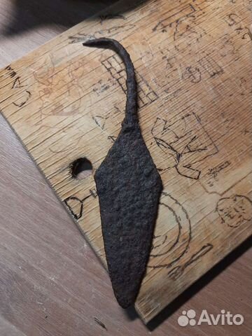 Древний наконечник стрелы