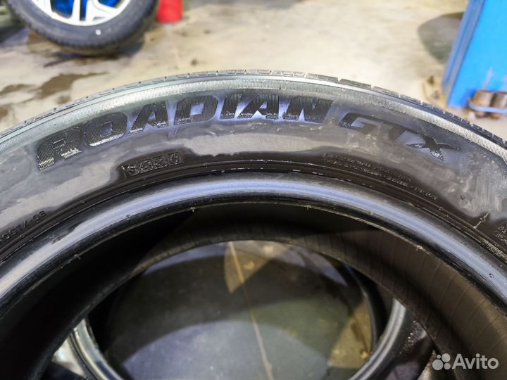 Roadking F110 235/55 R19 101H