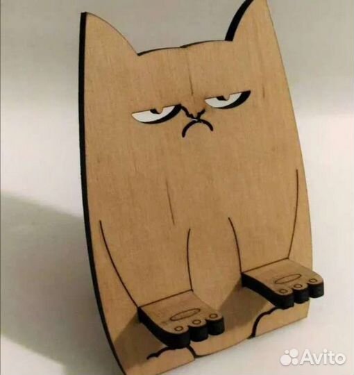 Подставка для телефона из дерева