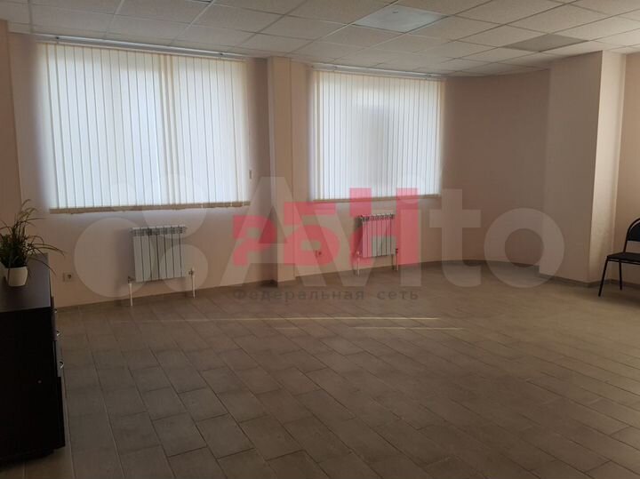 74,2 кв.м с дорогим ремонтом в Торговом центре