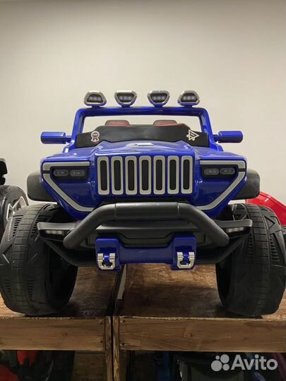 Электромобиль внедорожник двухместный детский