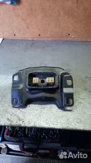 Опора двигателя (кпп) левая Форд Фокус-2, Форд C-M