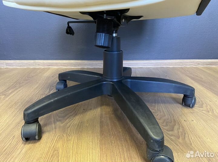Кресло для офиса.Доставка