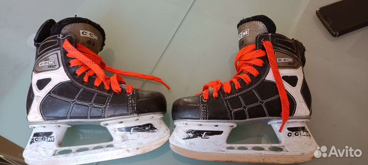 Коньки хоккейные CCM 92 36 размер