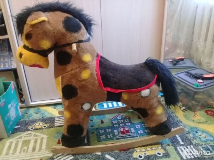 Детская качалка лошадь