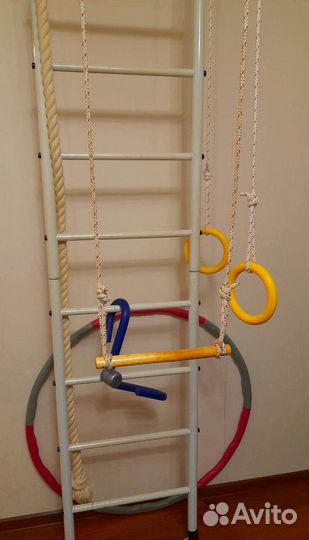 Обруч спортивный