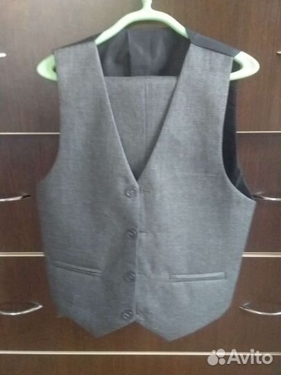 Костюм классический на мальчика