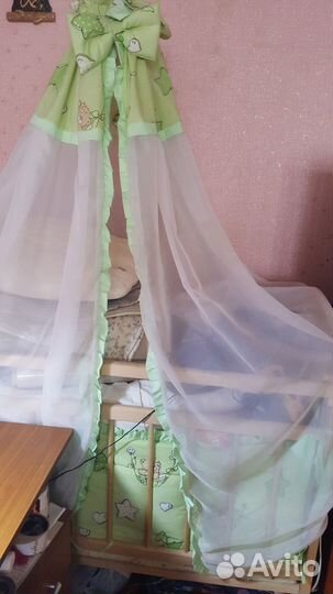 Детская кроватка