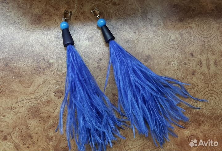 Серьги с перьями