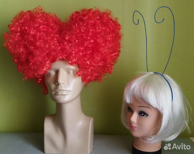 Парик Красной королевы +гусеница