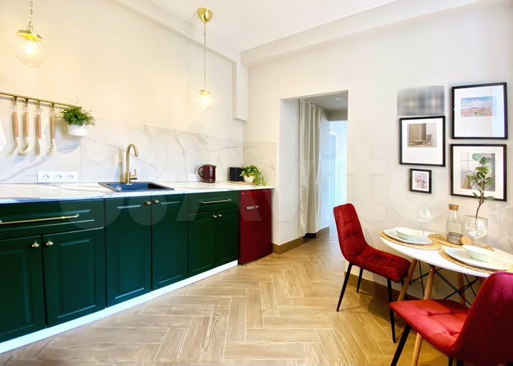 2-к. квартира, 48 м², 1/3 эт.