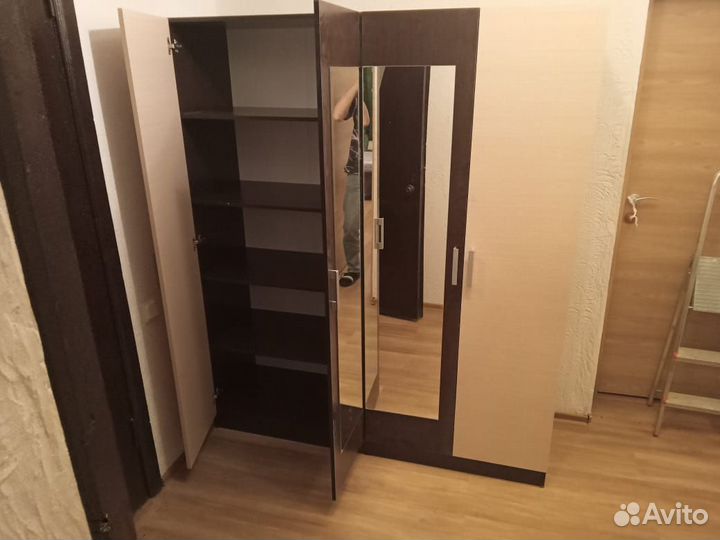 Шкаф распашной новый
