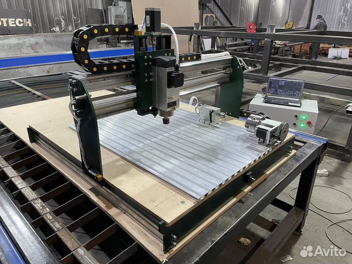 Фрезерный станок с чпу по дереву - 1000х700