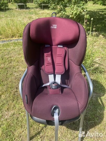 Автокресло britax romer trifix2 i size