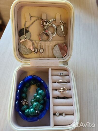 Шкатулка для украшений