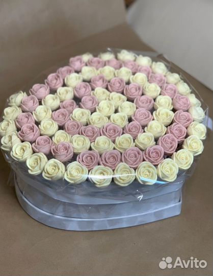 Сладкий подарок девушке