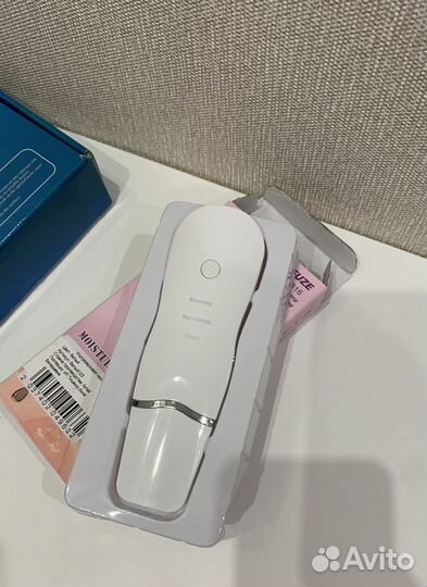 Аппарат новый для ультразвуковой чистки лица