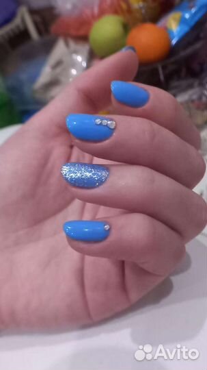 Маникюр, педикюр, наращивание ногтей с покрытием