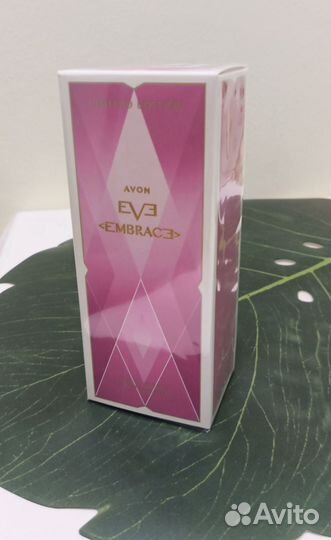 Парфюмерная вода Avon Eve Embrace