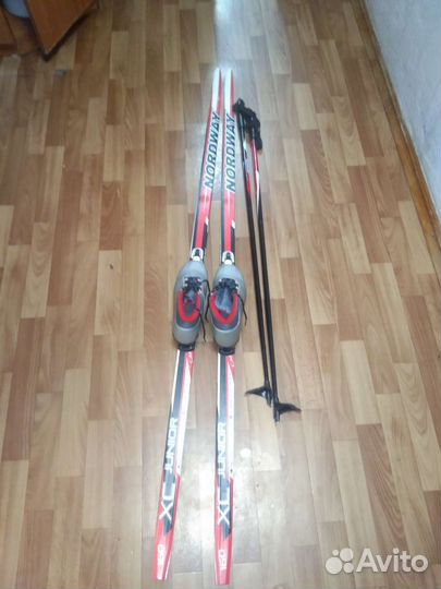 Беговые лыжи