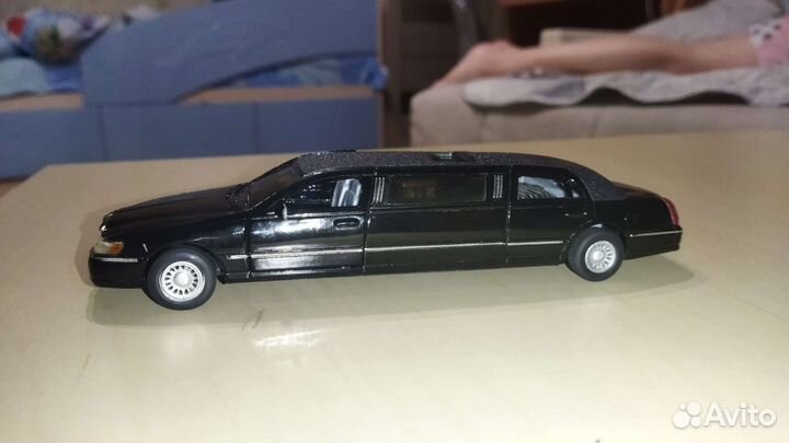 Коллекционная машина (лимузин) Lincoln Town car